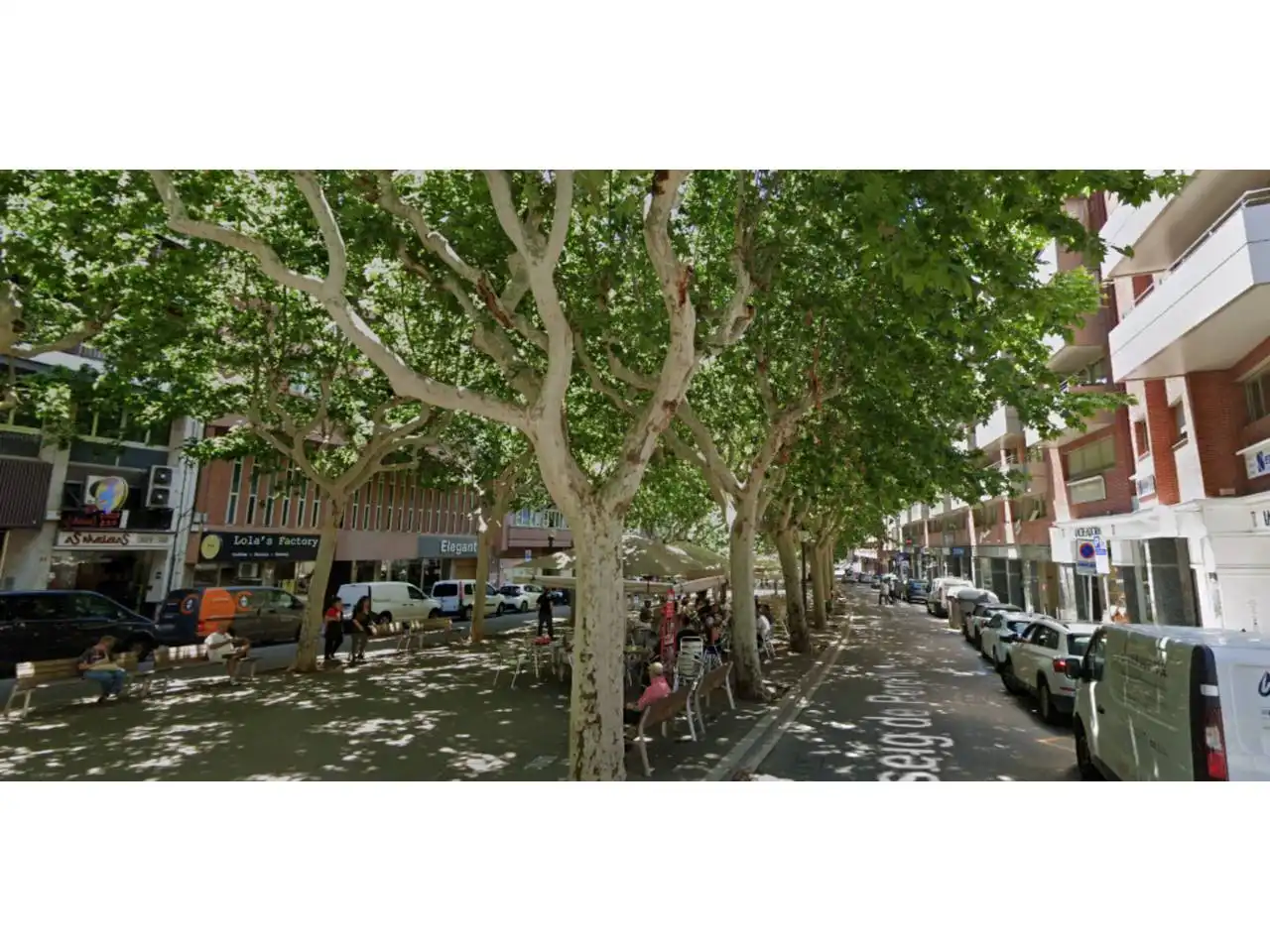 Exterior view of Commercial properties for rent in Manresa  with Air Conditioner and Alarm