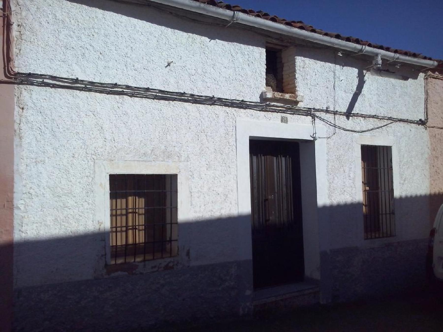 Exterior view of House or chalet for sale in Navalvillar de Pela  with Private garden
