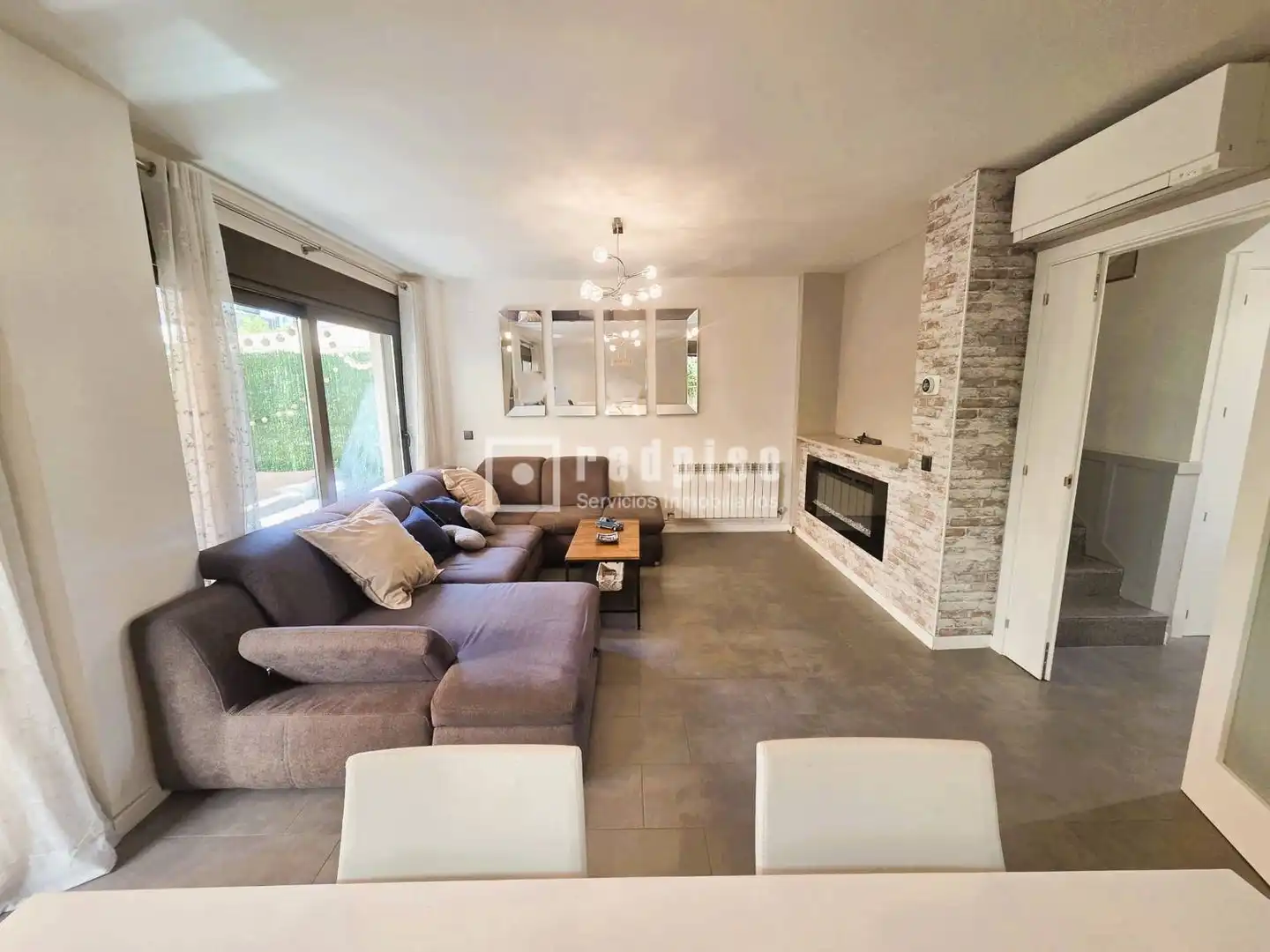 Sala de estar de Casa o chalet en venta en Rivas-Vaciamadrid con Aire acondicionado, Calefacción y Jardín privado