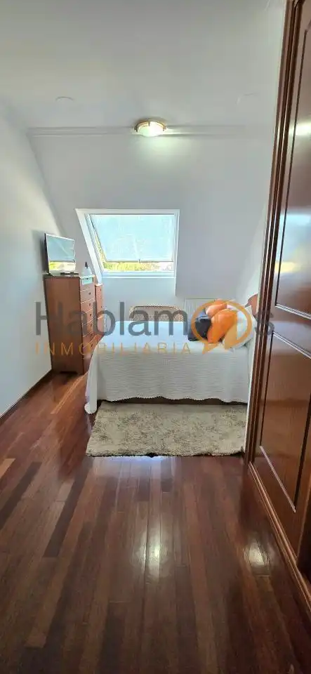 Dormitori de Àtic en venda en Caldas de Reis amb Calefacció, Parquet i Terrassa