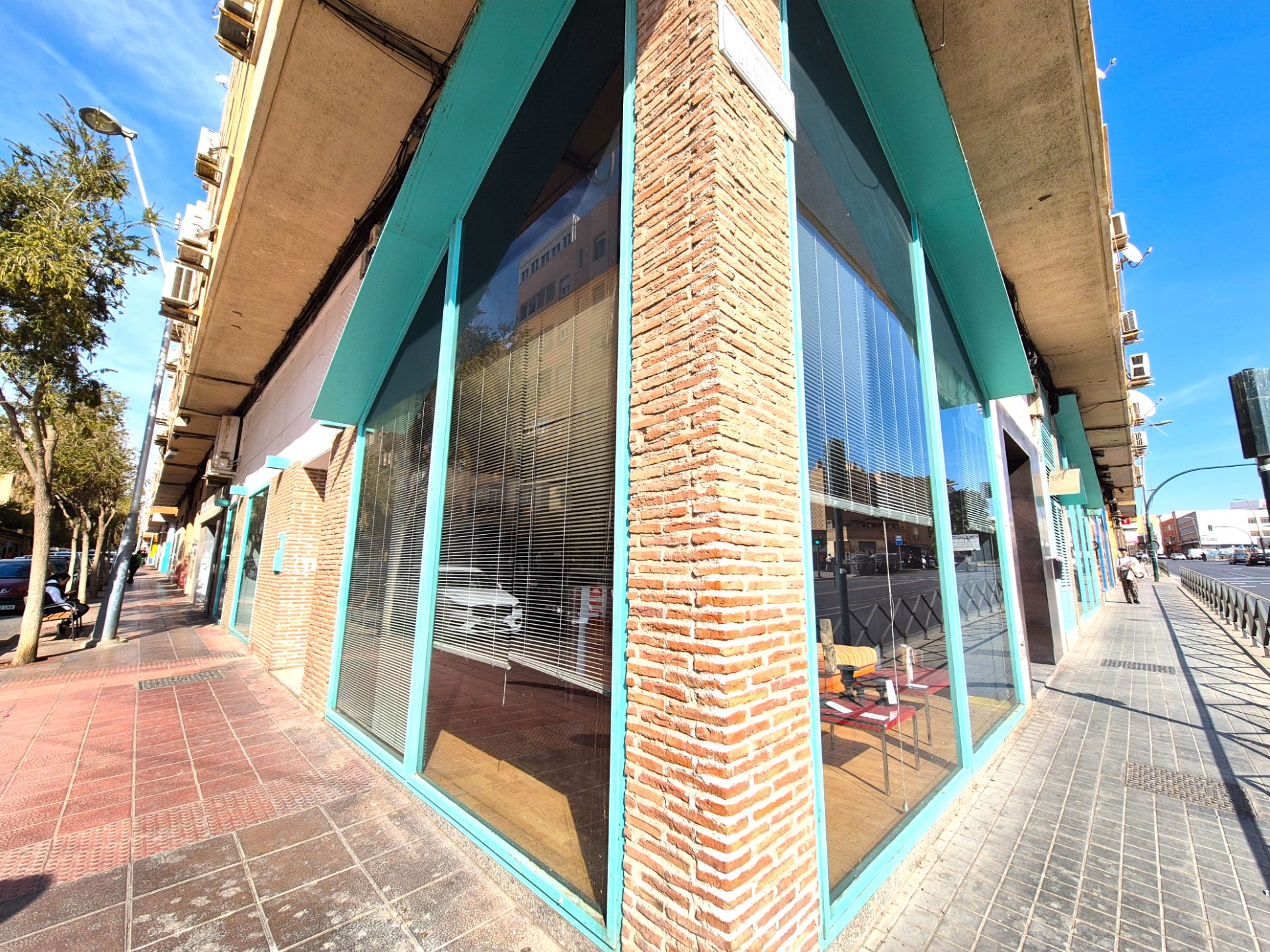 Exterior view of Premises to rent in  Almería Capital  with Alarm