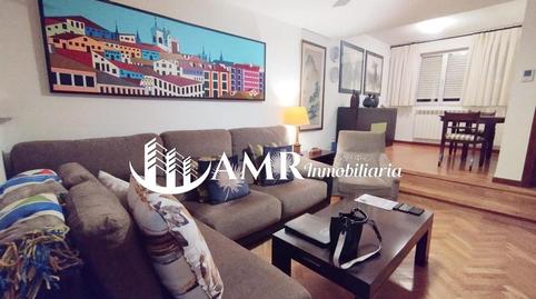 Foto 2 de Pis en venda a Almendrales,  Madrid Capital