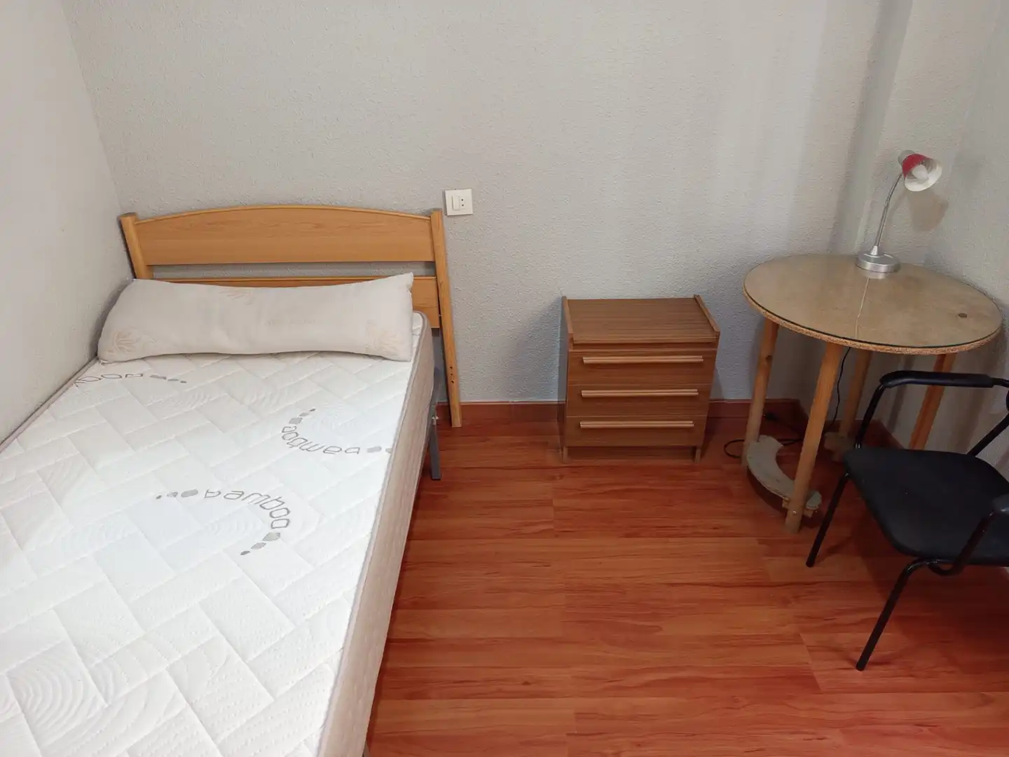 Bedroom of Flat for rent in Jaén  with Air Conditioner, Terrace and Furnished