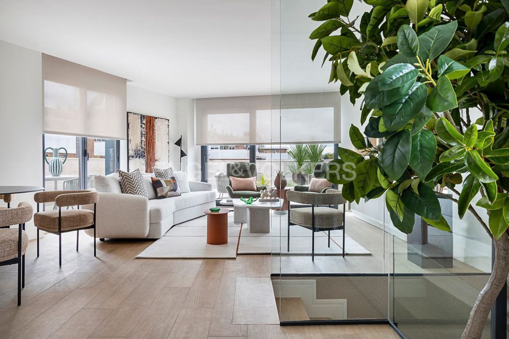 Living room of Attic to rent in  Madrid Capital  with Air Conditioner, Heating and Terrace