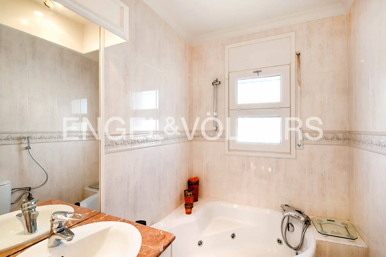 Casa con piscina en venta en Carrer de Sant Morí, imagen 25