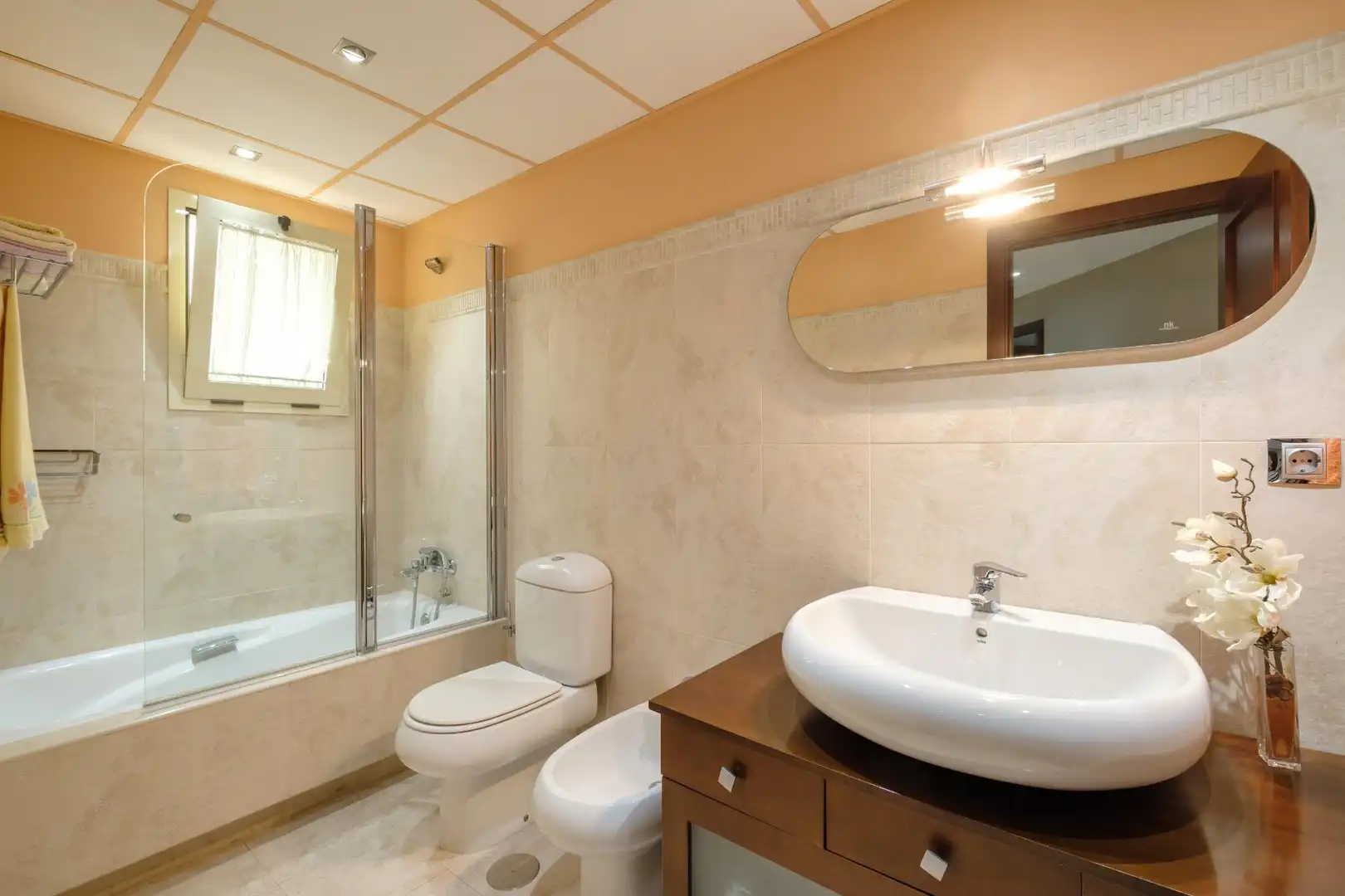 Baño de Piso en venta en Alcalá de Guadaira con Aire acondicionado, Jardín privado y Terraza