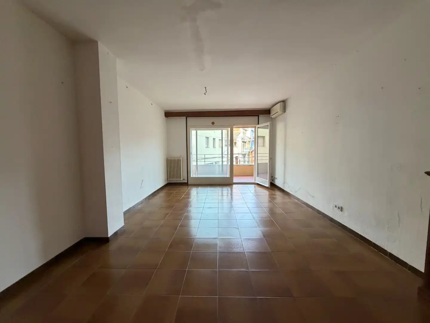 Living room of Flat for sale in Eixample - Horta Capallera