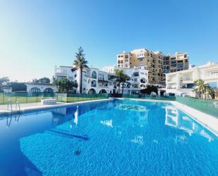 Piscina de Planta baixa en venda en Marbella amb Aire condicionat, Terrassa i Piscina comunitària