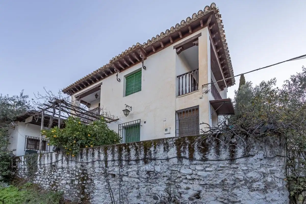 Villa avec jardin à vendre à Camino Viejo del Cementerio 9B
