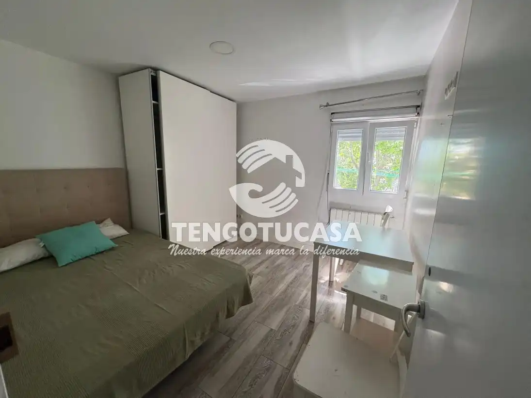 Habitación de Piso en venta en Madrid con Calefacción y Amueblado