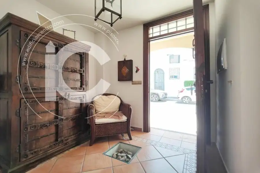 Casa o chalet de alquiler en Huétor Vega con Aire acondicionado y Jardín privado