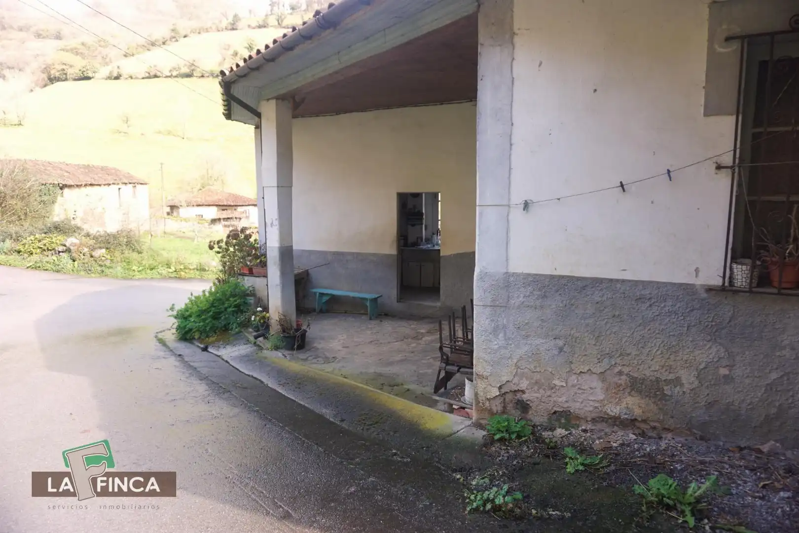 Vista exterior de Casa o chalet en venta en Belmonte de Miranda
