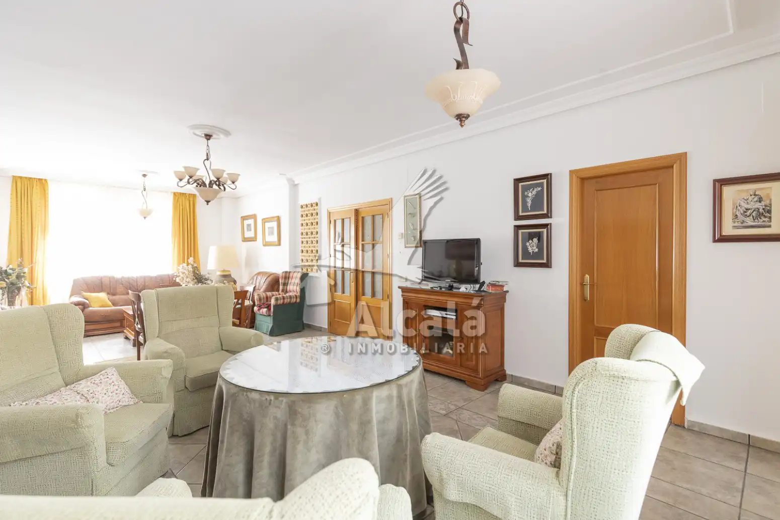Sala de estar de Casa adosada en venta en Torrijos con Aire acondicionado, Calefacción y Terraza