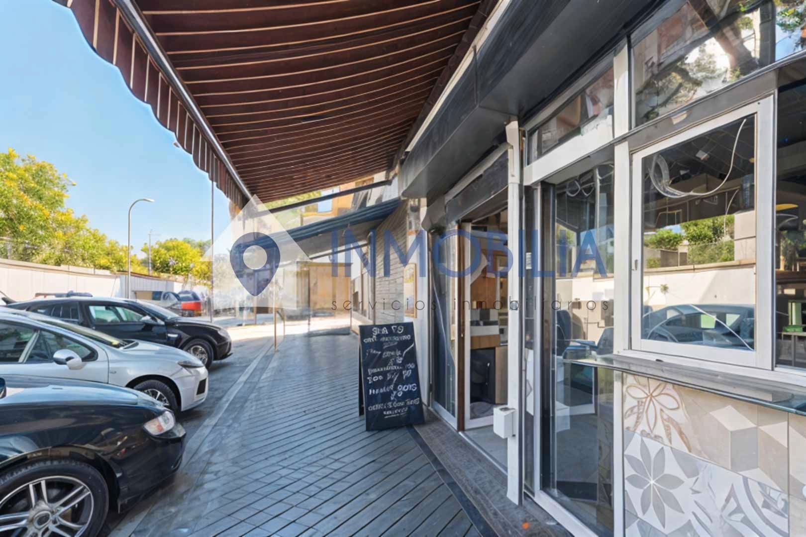 Exterior view of Premises for sale in  Madrid Capital  with Air Conditioner and Heating