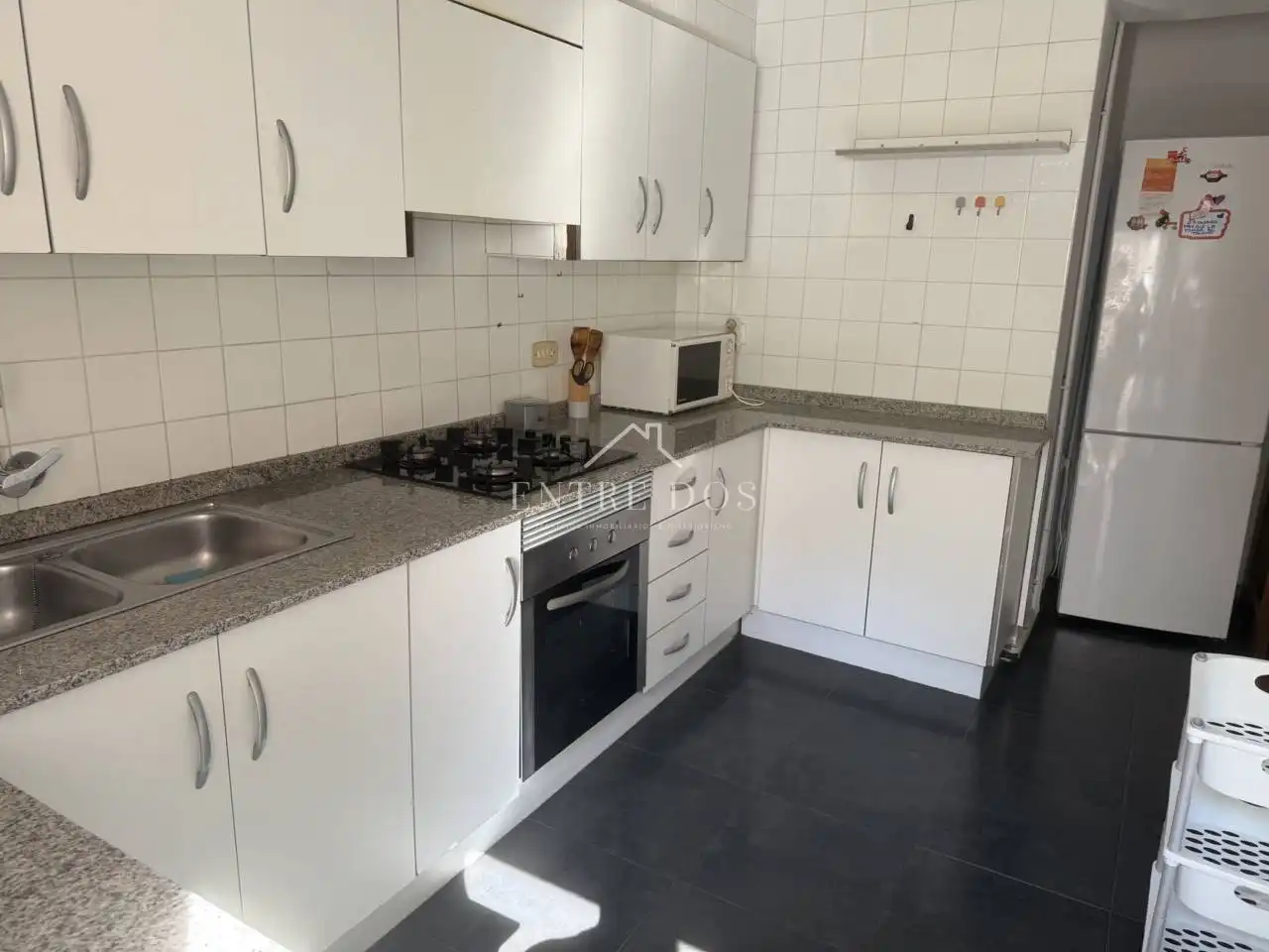 Wohnung zur Miete in Calle Ramón y Cajal, Hospital - Plaza del Real