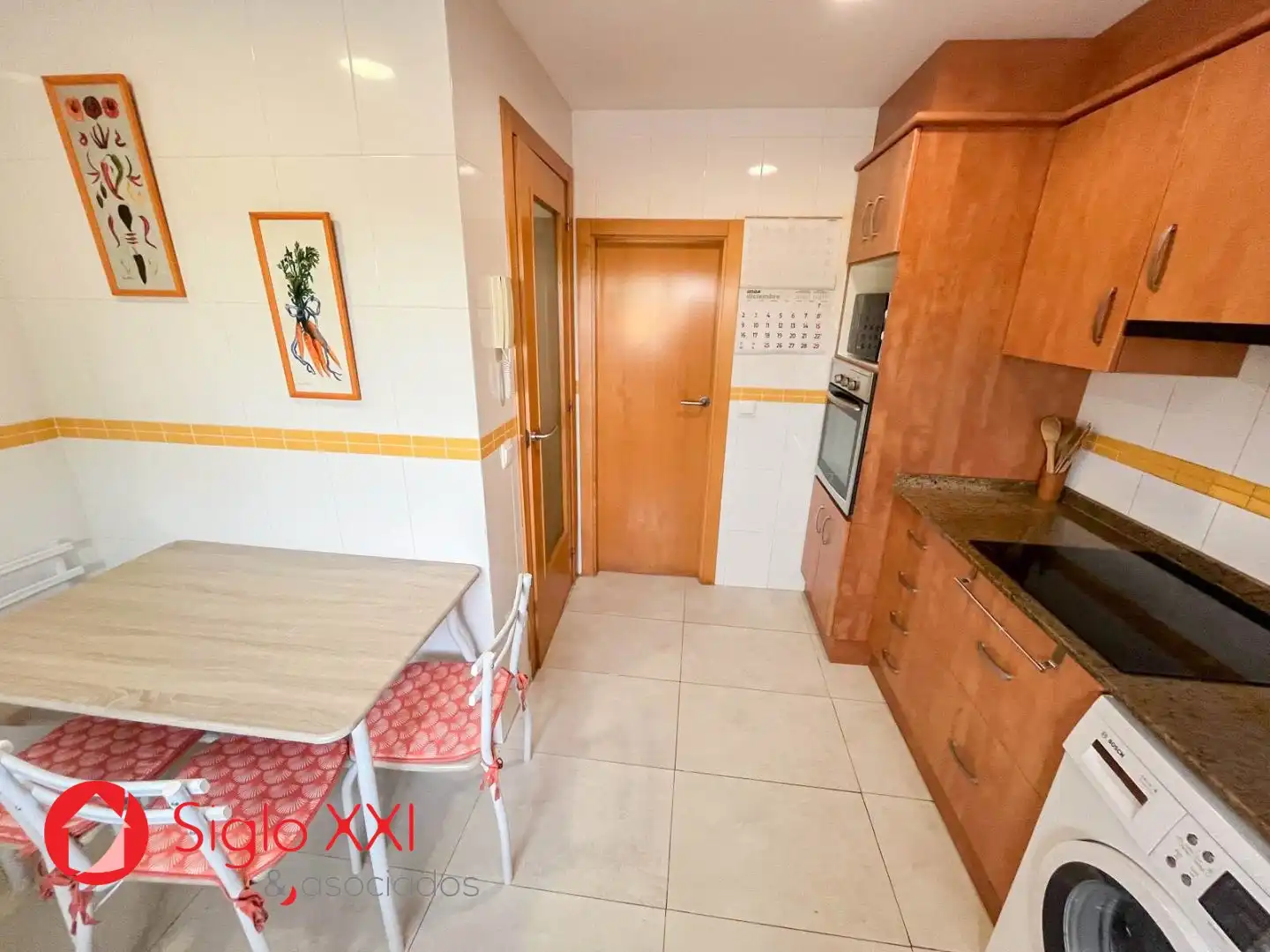Küche von Einfamilien-Reihenhaus zum Verkauf in Almazora / Almassora mit Klimaanlage, Heizung und Terrasse