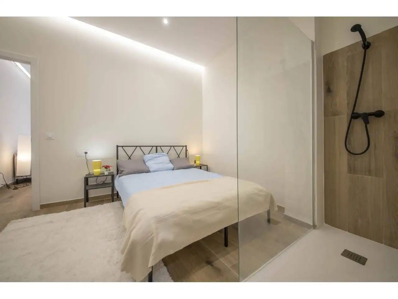 Habitación de Piso en venta en Barcelona con Aire acondicionado, Amueblado y Alarma