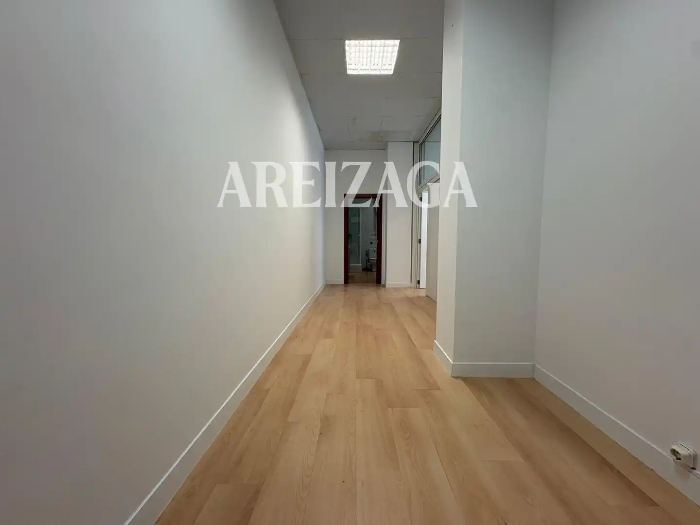 Büro zur Miete in Donostia - San Sebastián  mit Heizung