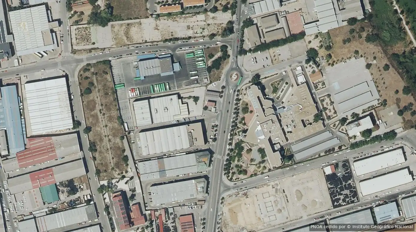 Außenansicht von Büro zum Verkauf in Barrio de la Estación