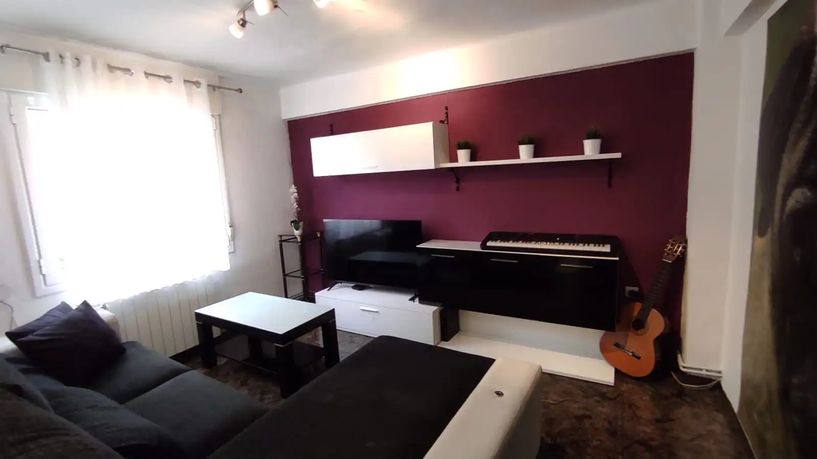 Sala de estar de Piso en venta en Ermua con Calefacción, Trastero y Amueblado