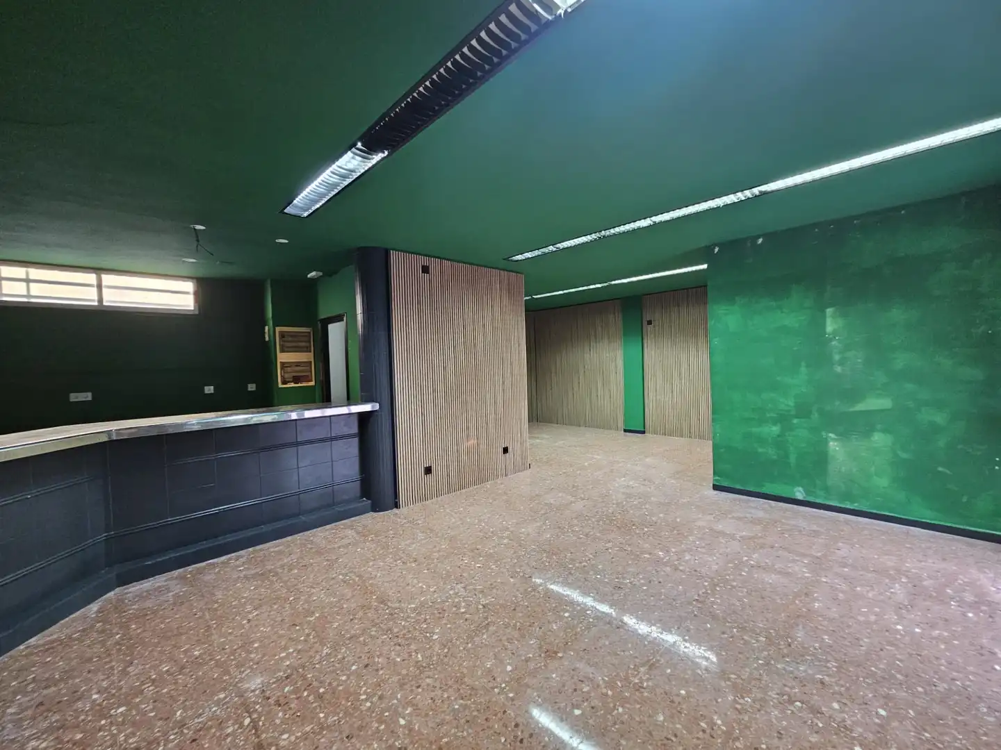 Local de alquiler en Gandia con Terraza