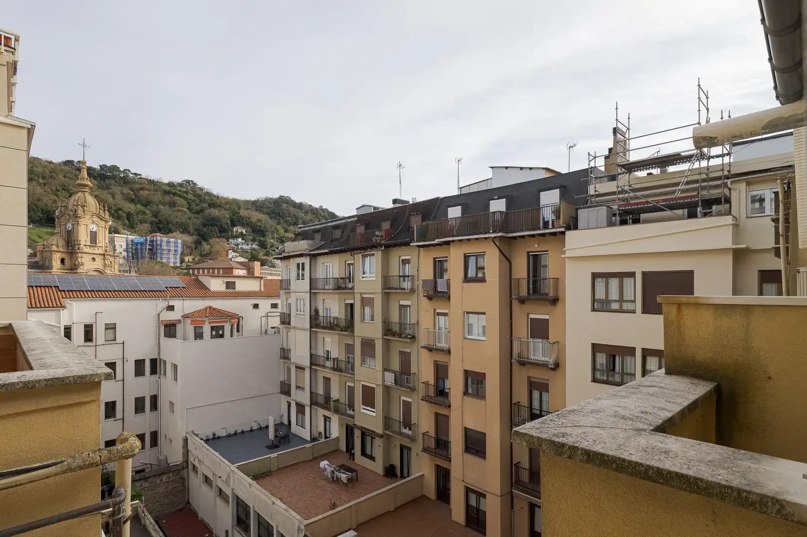 Exterior view of Flat for sale in Donostia - San Sebastián   with Heating and Terrace