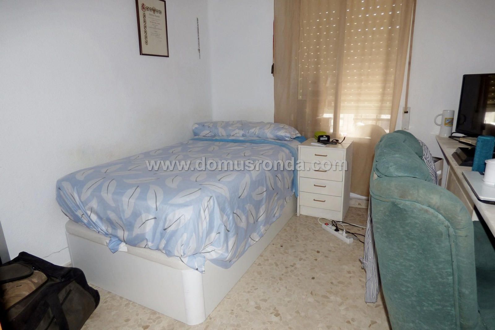Bedroom of Flat for sale in Ronda  with Air Conditioner and Heating