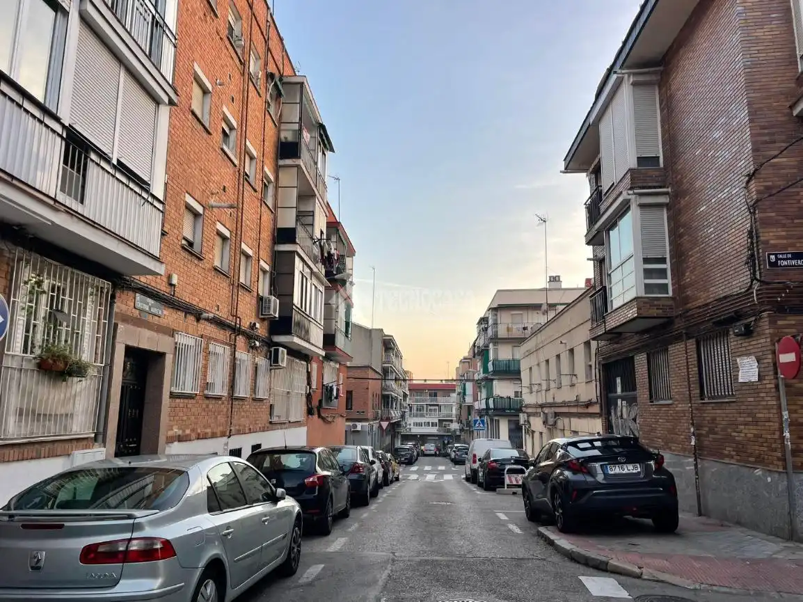 Außenansicht von Wohnung zum Verkauf in Madrid mit Heizung und Terrasse