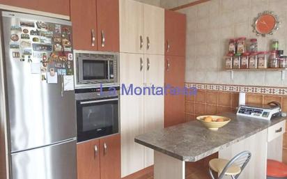 Kitchen of Flat for sale in Lobón  with Air Conditioner, Heating and Furnished