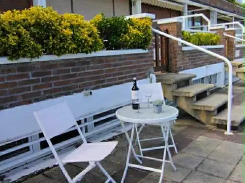 Terraza de Local en venta en Santoña con Terraza, Amueblado y Internet