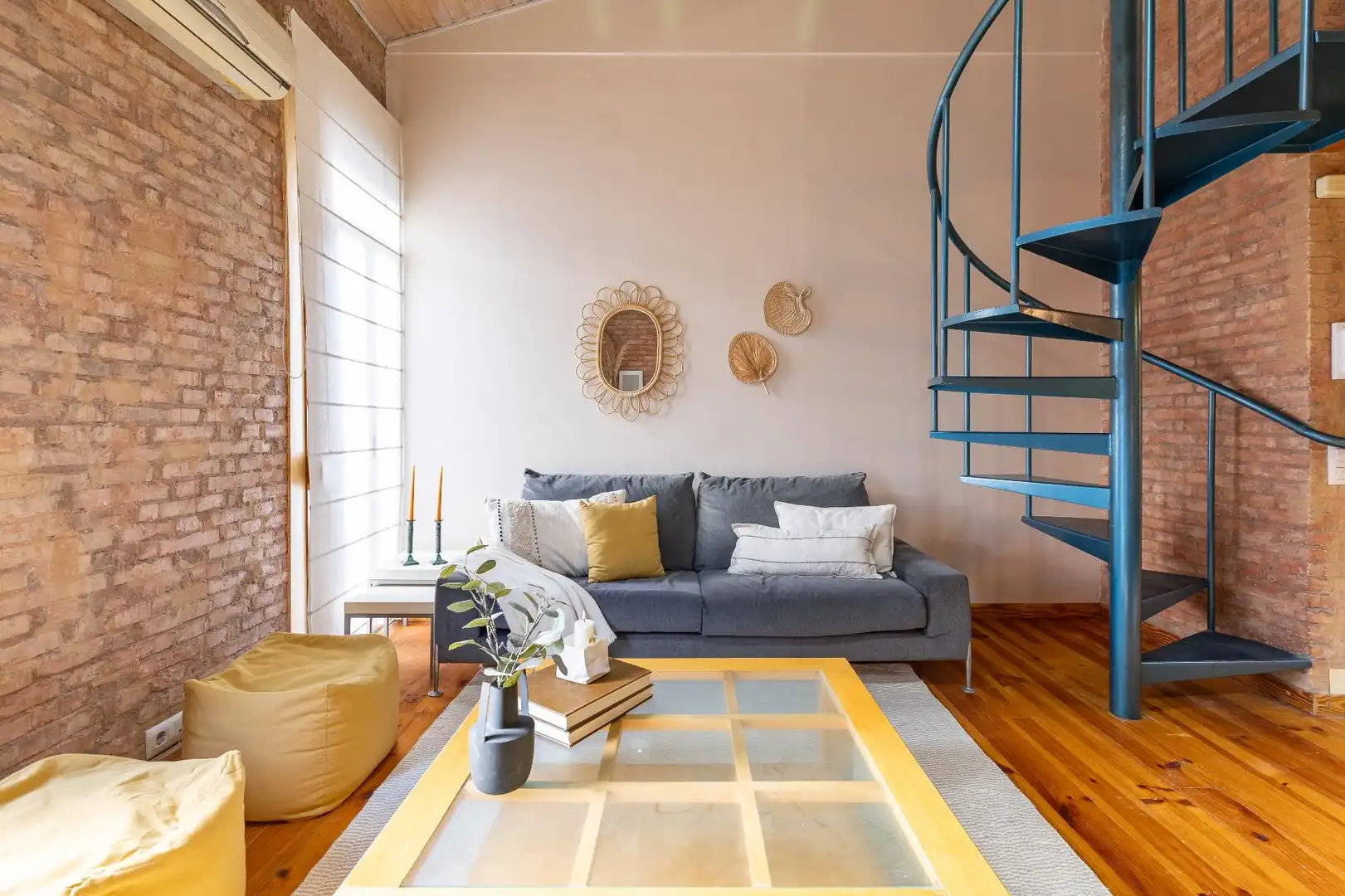 Wohnzimmer von Maisonette zum Verkauf in Valencia mit Klimaanlage und Balkon