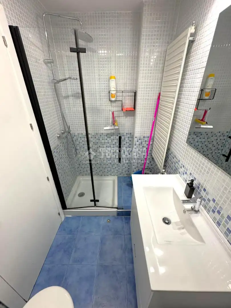 Badezimmer von Wohnung zum Verkauf in Parla mit Klimaanlage, Heizung und Abstellraum