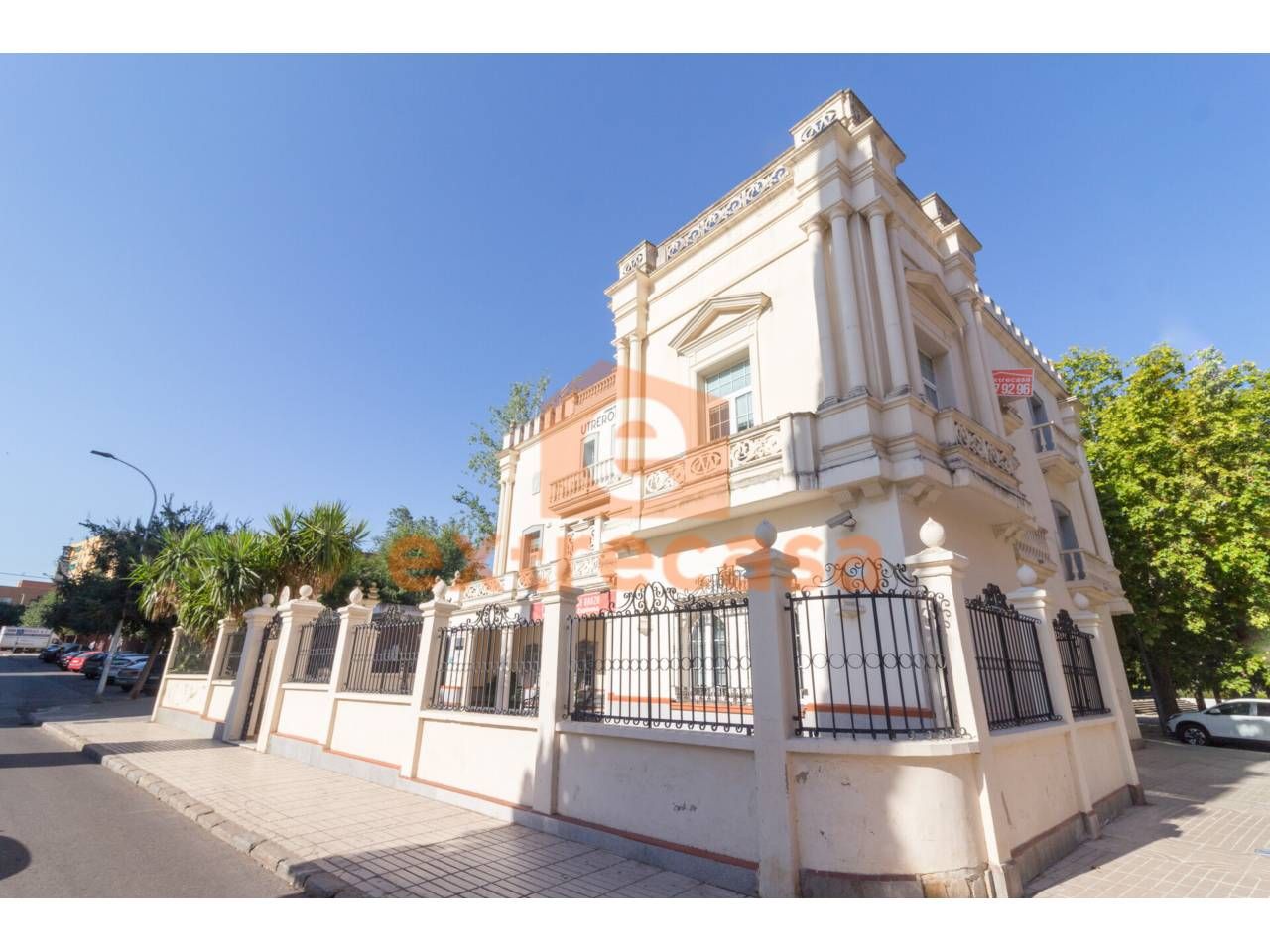 Vista exterior de Oficina de lloguer en Badajoz Capital