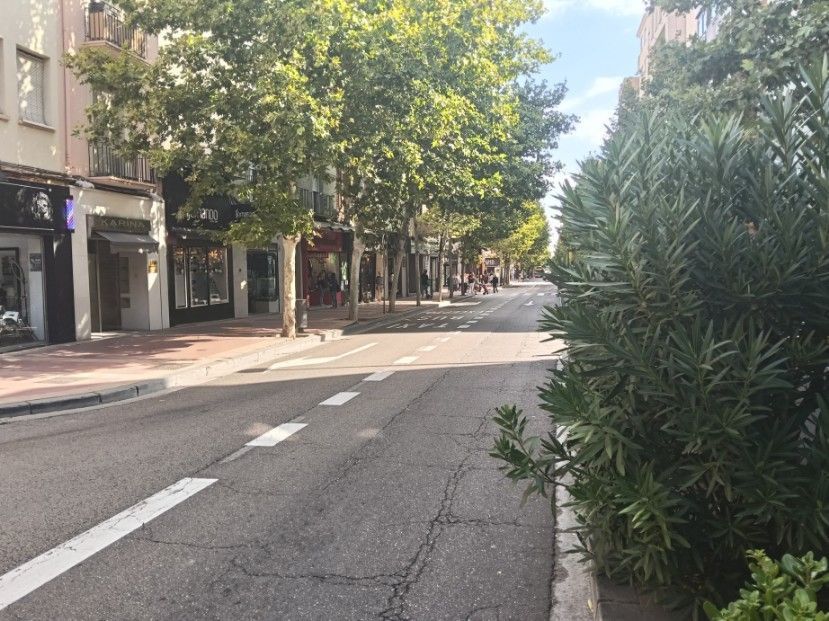 Vista exterior de Local en venta en  Zaragoza Capital