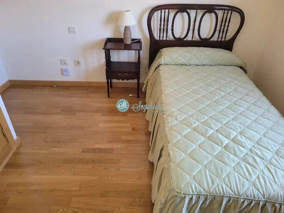 Bedroom of Flat for sale in Palazuelos de Eresma  with Heating, Storage room and Community pool
