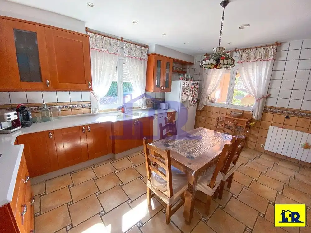 Kitchen of Houses for sale in Arcas del Villar  with Terrace, Storage room and Swimming Pool