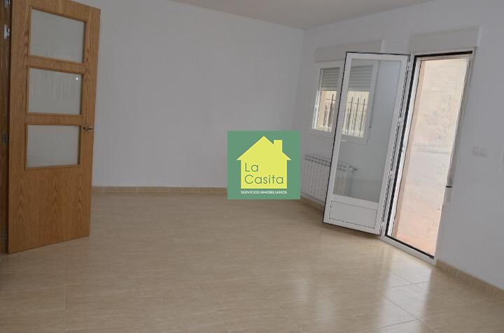 Habitación de Casa adosada en venta en Chinchilla de Monte-Aragón con Calefacción y Trastero
