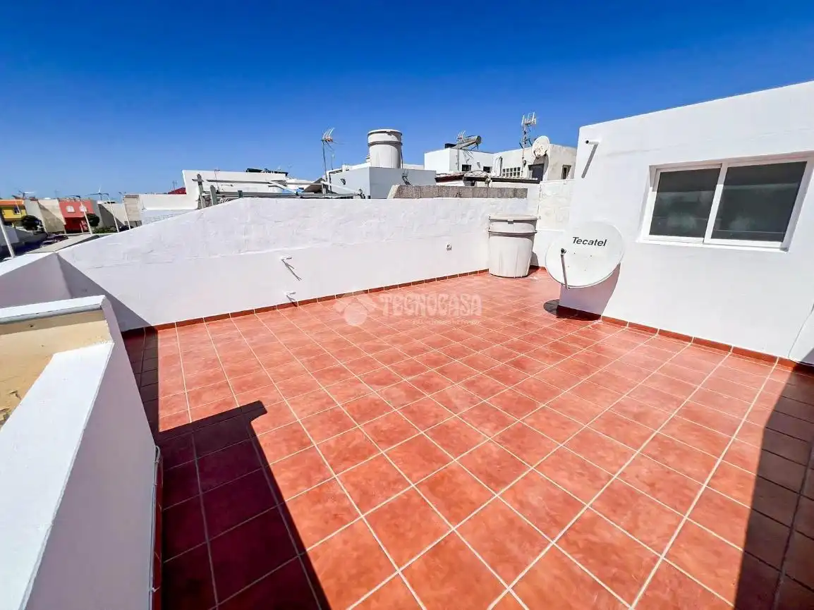 Casa aparellada en venda a Cruce de Arinaga, imagen 14