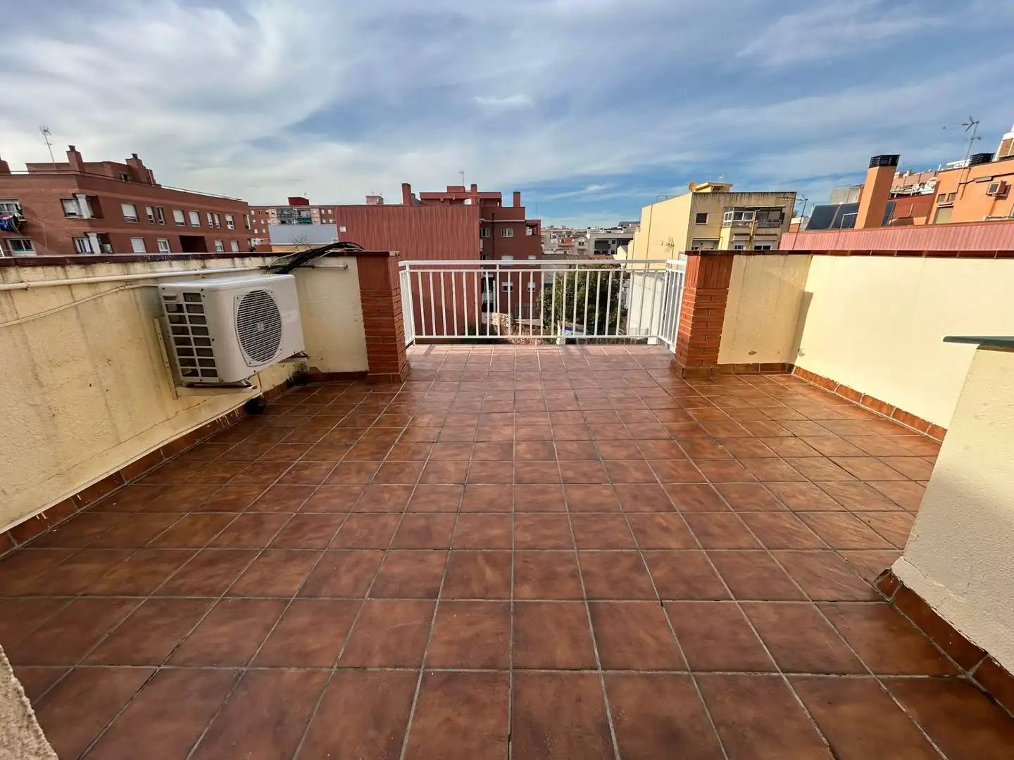 Terrace of Houses for sale in Sant Adrià de Besòs  with Air Conditioner, Heating and Terrace