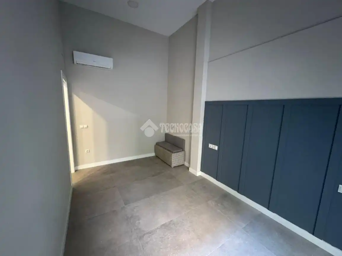Flat for rent in Sevilla  with Air Conditioner