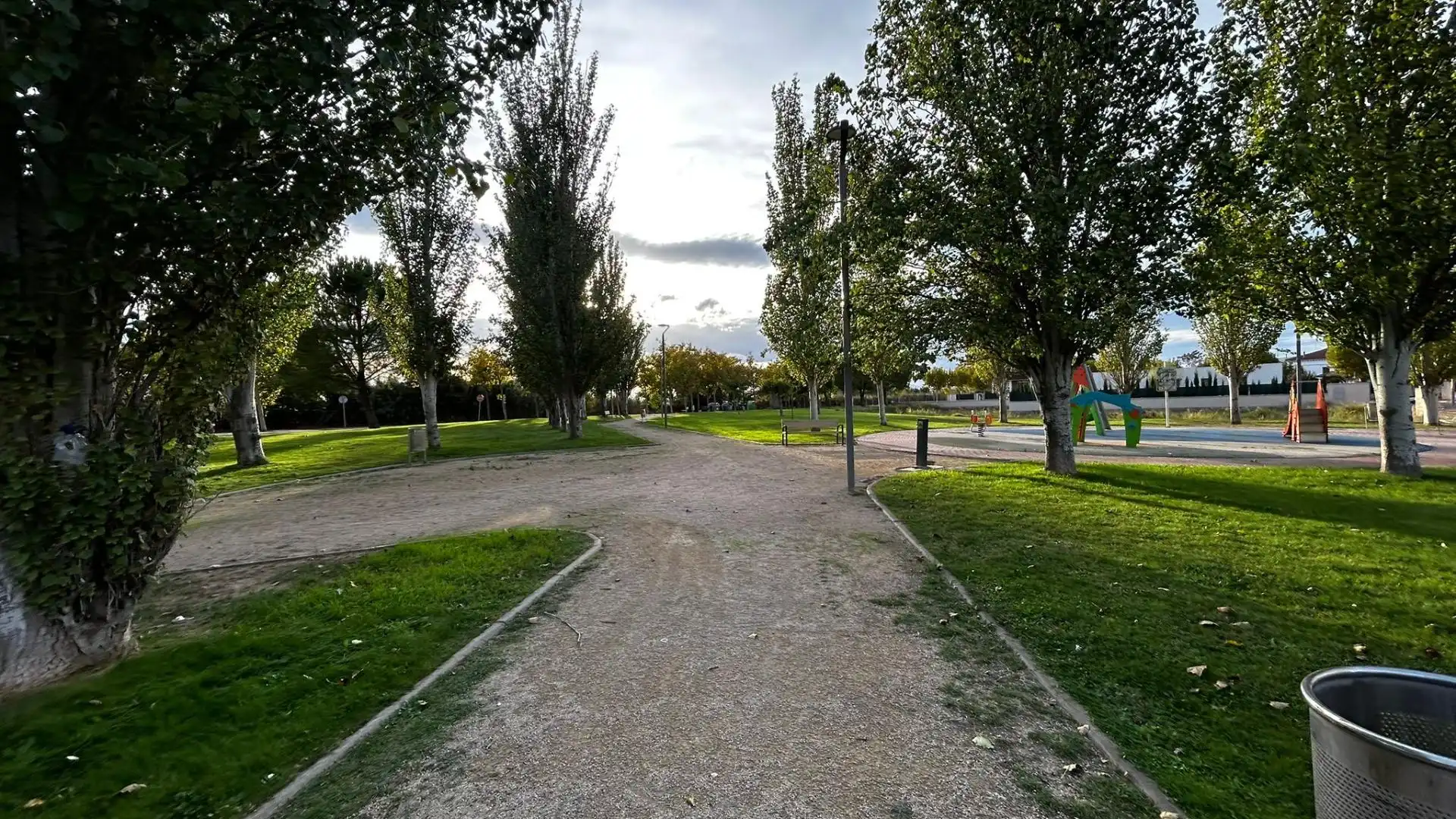 Exterior view of Residential for sale in Zaragoza