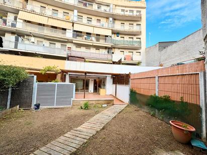 Vista exterior de Planta baixa en venda en Terrassa amb Calefacció, Jardí privat i Parquet