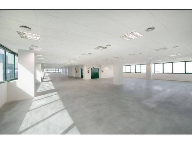 Oficina en Alquiler en Sur del Aeropuerto de Barajas en Aeropuerto