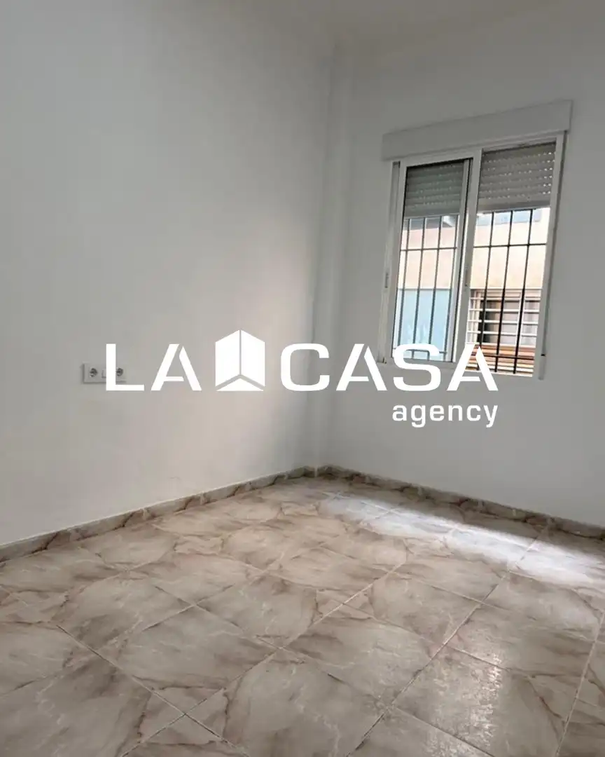 Flat for sale in Casco Antiguo, imagen 6