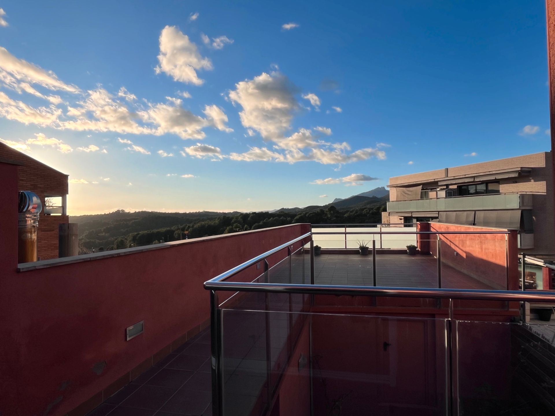 Terrassa de Casa adosada en venda en Viladecavalls amb Calefacció, Parquet i Terrassa