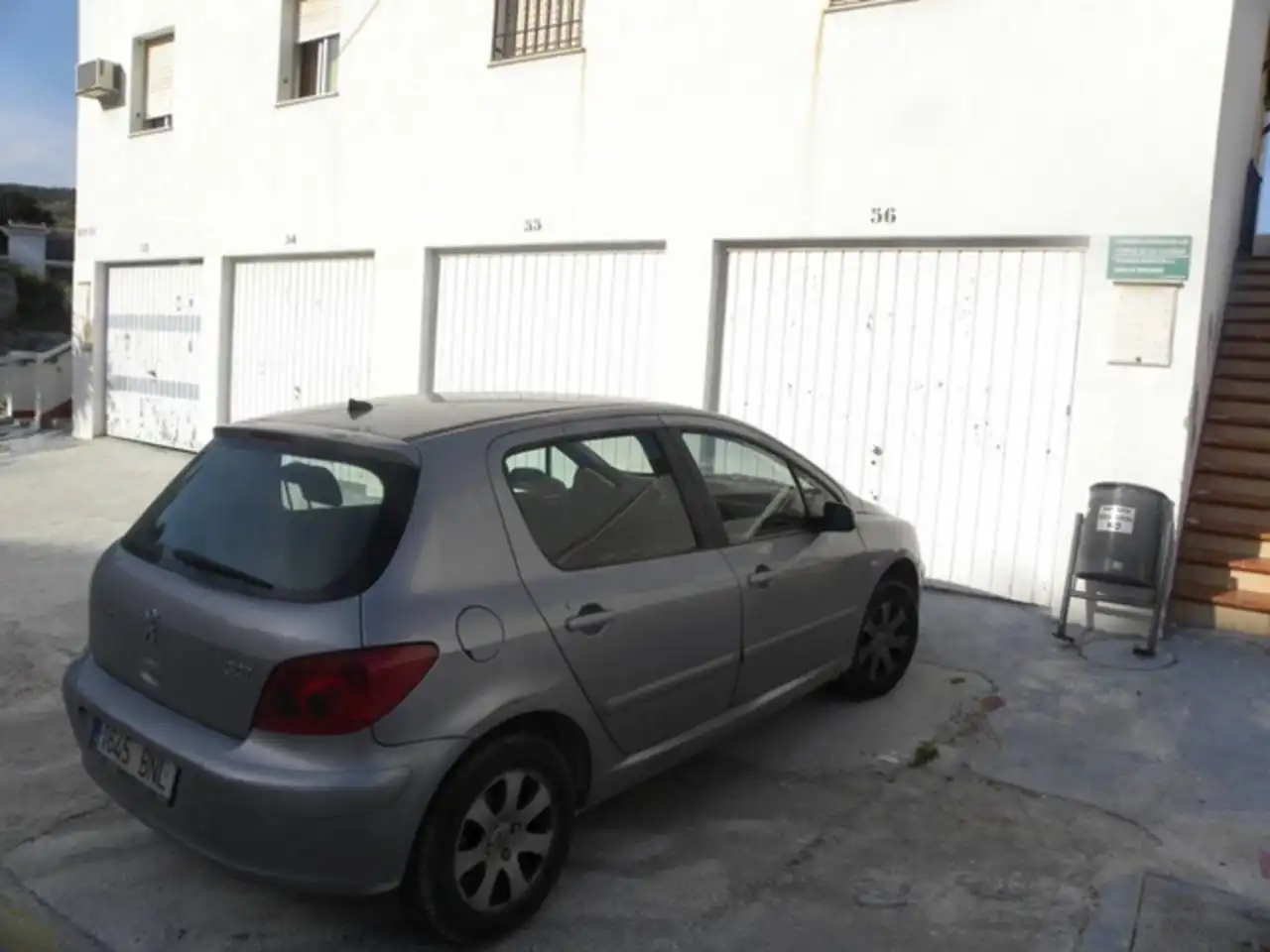 Aparcament de Apartament de lloguer en Almuñécar amb Aire condicionat, Terrassa i Moblat