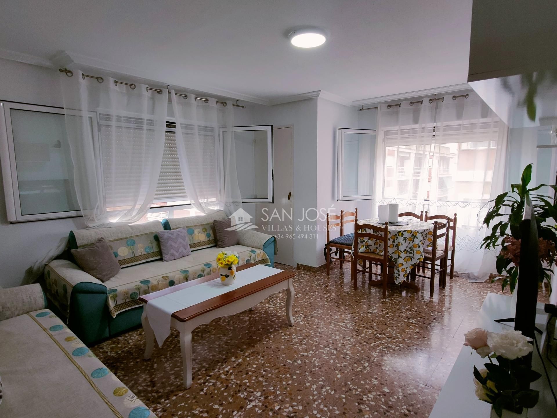 Sala d'estar de Pis en venda en Aspe amb Terrassa i Balcó