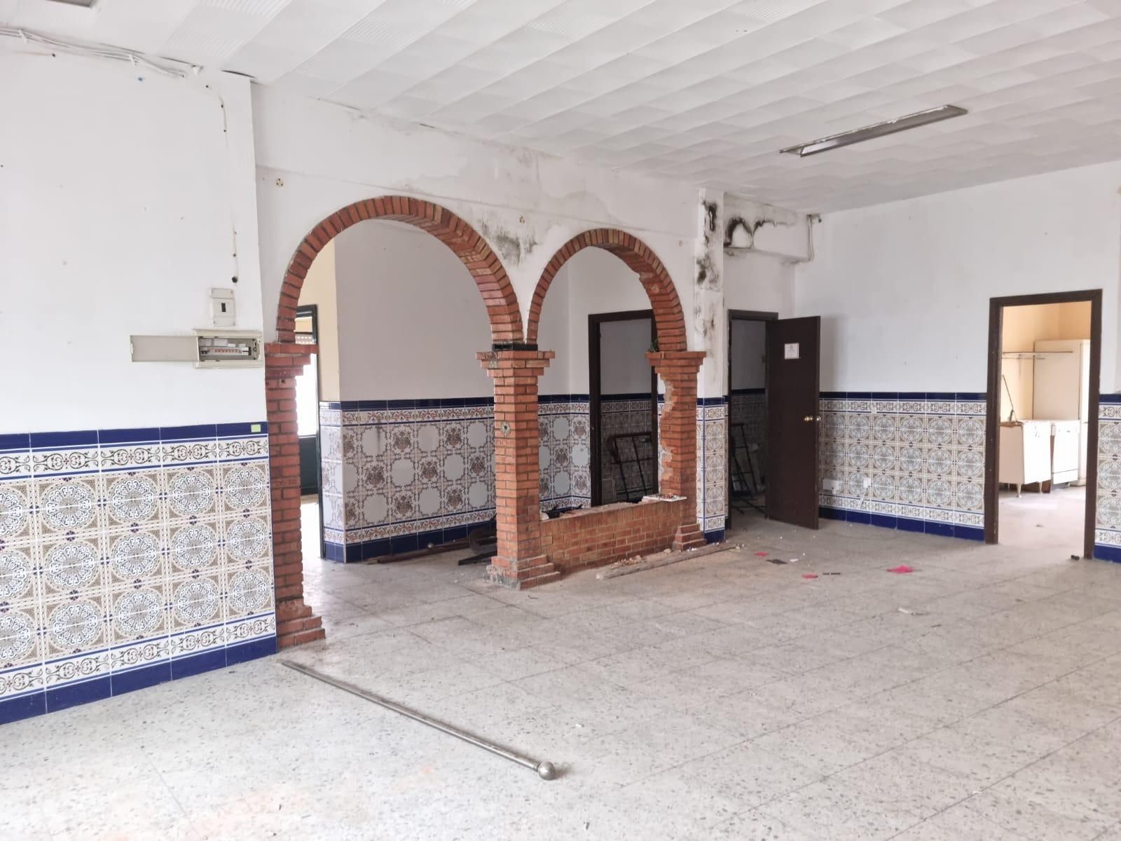 Industrial buildings for sale in Jerez de la Frontera