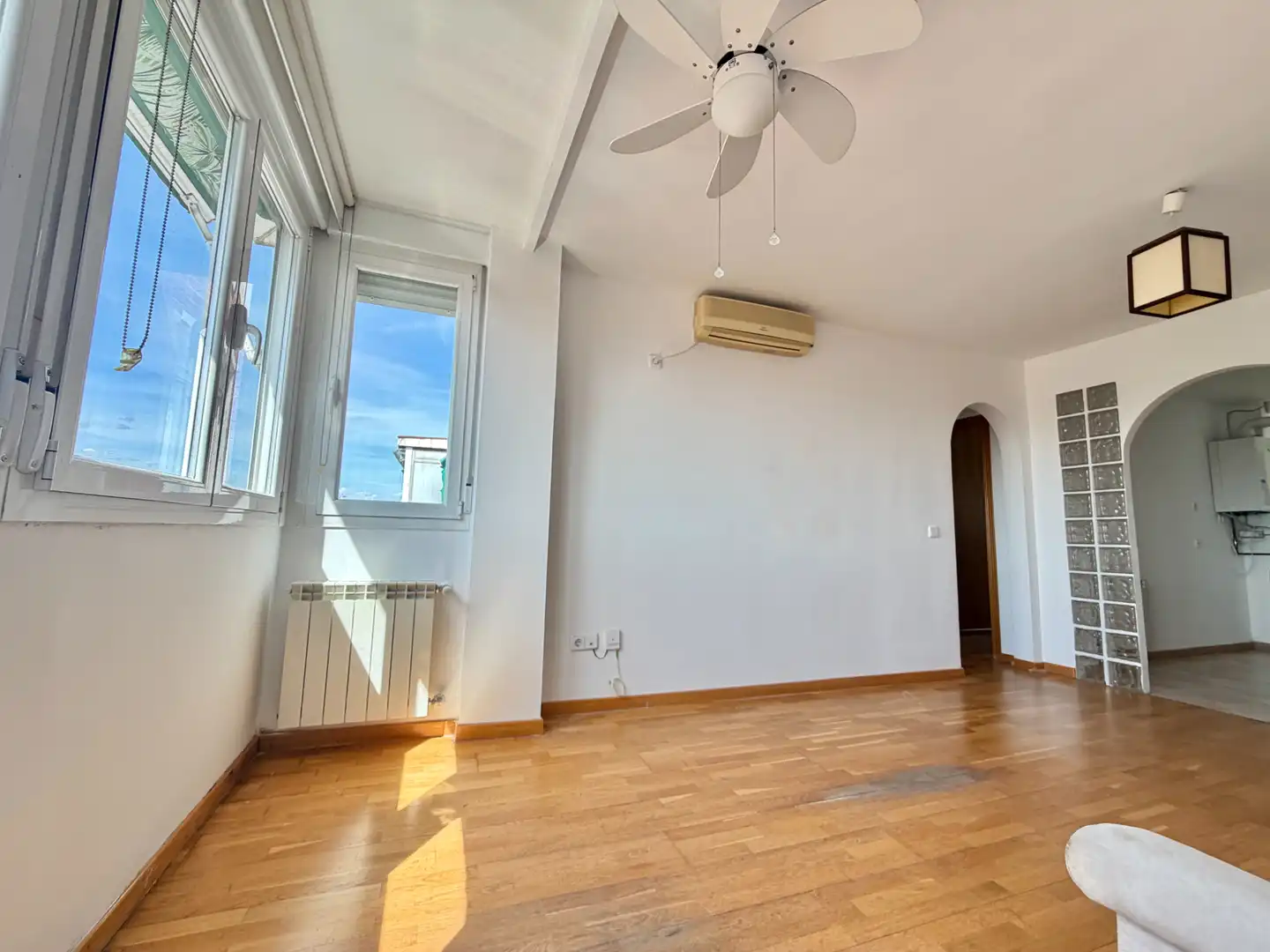 Sala de estar de Piso en venta en Madrid con Aire acondicionado, Calefacción y Amueblado