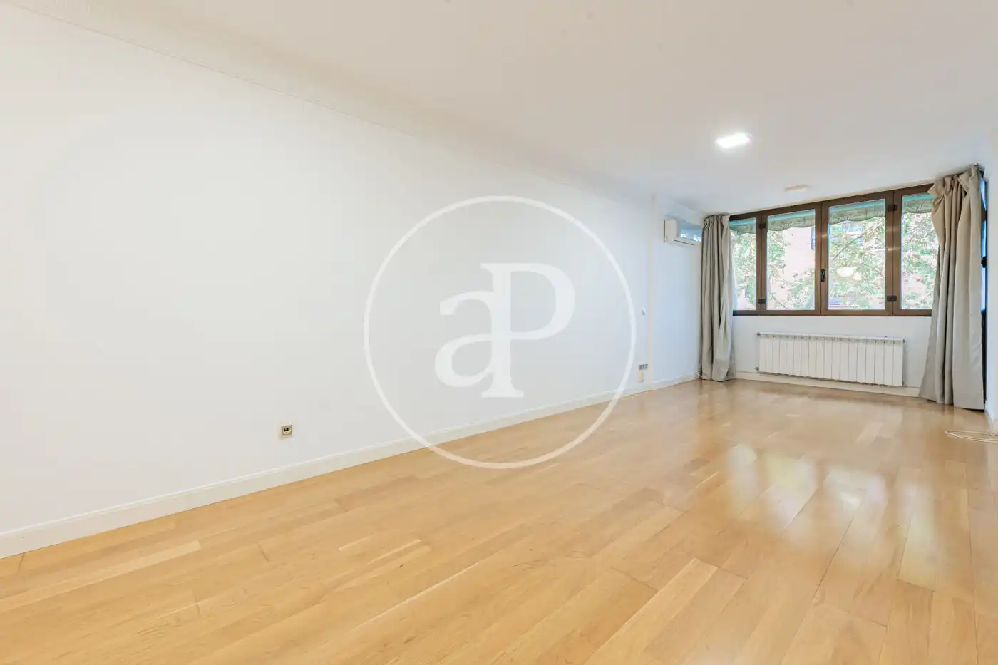 Piso con jardín en venta en C. de Téllez